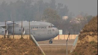 অমৃতসরে পৌঁছল মার্কিন সেনার বিমান৷ অমৃতসরে পৌঁছল মার্কিন সেনার বিমান৷