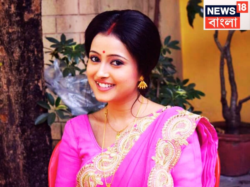 জগদ্ধাত্রীর যেমন পর্ণা, কে আপন কে পরের জবা, তেমনই শিমূল, খড়ি প্রতিটি দর্শকের কাছে যেন চোখের তারা ৷ তাঁরা যেমন স্বপ্নের মানুষ তেমনই তাঁদের রোজগারও স্বপ্নের মতই ৷ প্রতীকী ছবি ৷