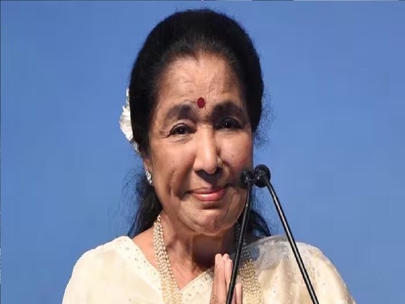 আশা তাঁদের স্নেহের ডাকনাম সম্পর্কেও কথা বলতে গিয়ে বলেন, ‘আগে, আমি ওকে পঞ্চম বলে ডাকতাম। তারপর, আমি একটা গান গেয়েছিলাম, বাবুয়া, উনি আমাকে ওই নামেই ডাকতেন। সময়ের সঙ্গে, এটা আরও ছোট হয়ে বাব হয়ে গিয়েছিল। তবে, লোকজনের সামনে, উনি আমাকে আমার নাম ধরেই ডাকতেন।’