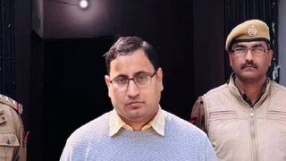 সাইবার জালিয়াতদের সঙ্গে হাত মিলিয়ে ২৭ কোটি টাকা লুঠ! 