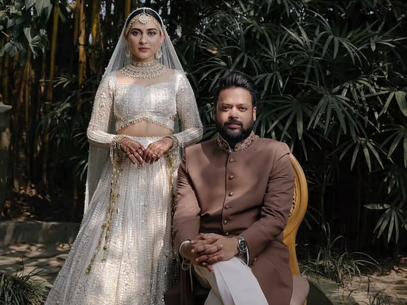 অবশেষে নিজের সোশ্যাল মিডিয়ায়  বিয়ের একগুচ্ছ ছবি পোস্ট করেন মেহজাবিন৷ ঝড়ের গতিতে ছবি ভাইরাল হয়েছে সোশ্যাল মিডিয়ায়৷ 