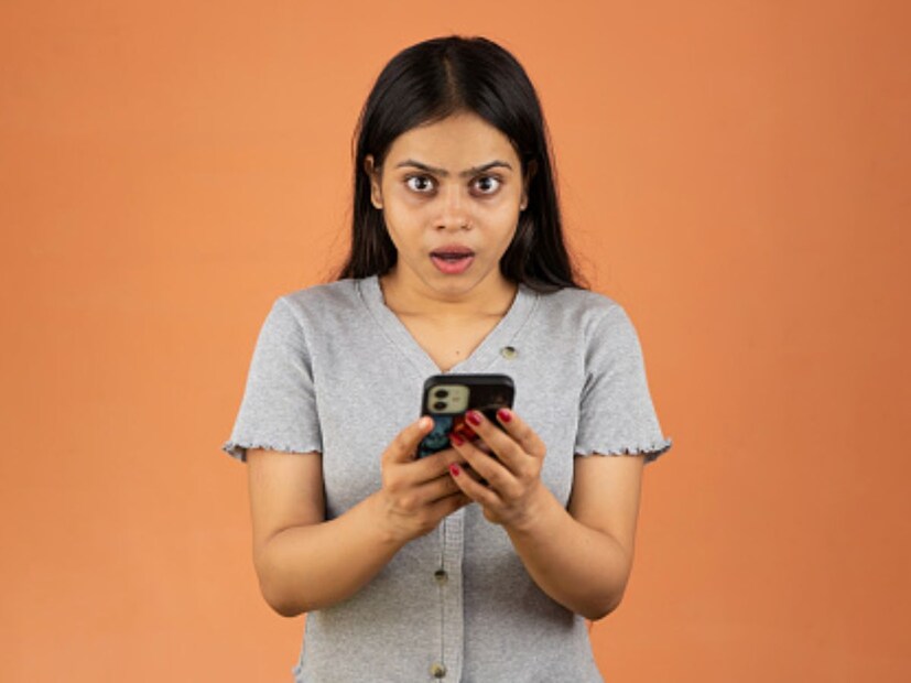 মনে রাখার বিষয় হল এই চার্জ Rupay কার্ড থেকে করা পেমেন্টেও প্রযোজ্য হবে। কিছু বিশেষ বিল ক্যাটেগরিতে কার্ড পেমেন্টের অনুমতি দেওয়া হবে না। কীভাবে আপনার পেমেন্টের সঙ্গে যোগ হবে এই চার্জ? 