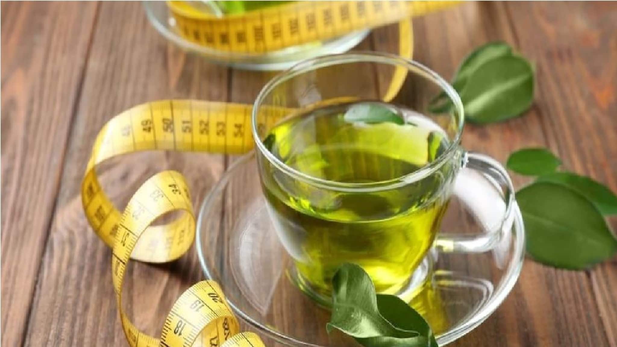 ভুলেও ফেলবেন না গ্রিন টি'র পাতা! রোজ ব্যবহারে ৫০-এও টানটান ত্বক! শুধু জানুন কীভাবে মাখবেন