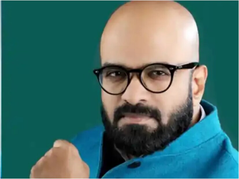 এছাড়া মহম্মদ শামির মঙ্গল এবং শুক্রের অবস্থানও খুব ভাল। সব মিলিয়ে শামির সাফল্যে ভারত কাপ জিততে চলেছে বলে জানিয়েছেন গ্রিনস্টোন লোবো। তবে শামিতে না খেললে ভারত কাপ জিতবে না বলেও জানিয়েছেন তিনি।