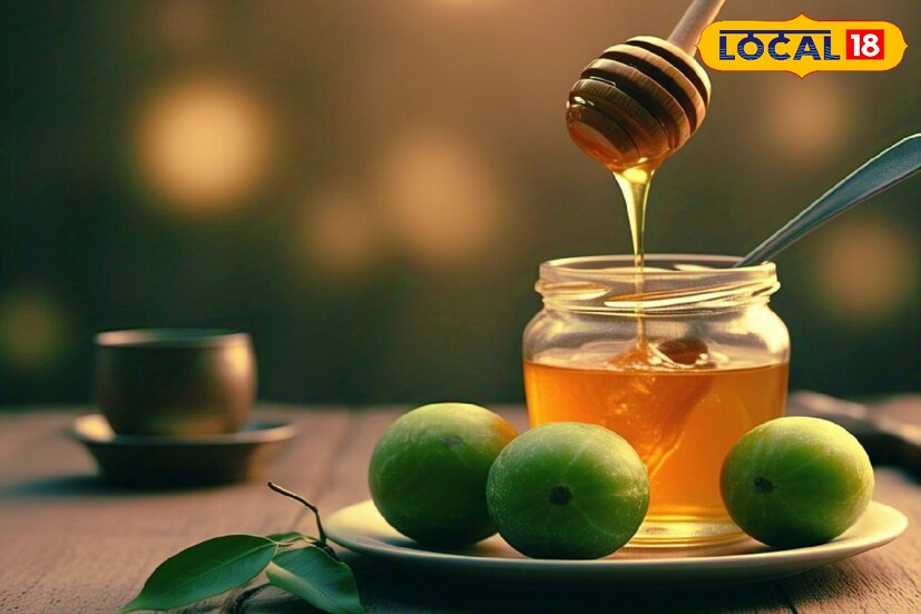 আমলকিতে রয়েছে ভিটামিন-C। এছাড়া মধু আবার অ্যান্টি-ব্যাক্টেরিয়াল উপাদানে ভরপুর। এই দু’য়ের জুটি রোগ প্রতিরোধ ক্ষমতাও বহুগুণ বাড়িয়ে তোলে।