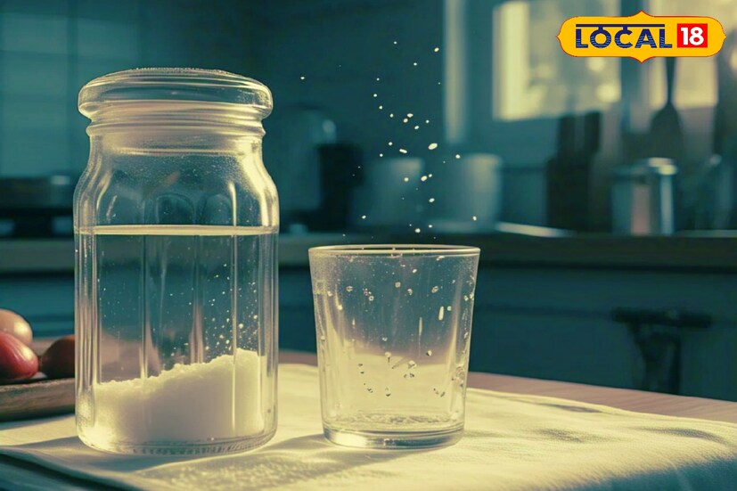 ব্রণের সমস্যা দূর করতে নুন-জল পানে ভাল ফল পাওয়া যায়। এছাড়া নিয়মিত নুন-জল পানে ত্বকের ঔজ্জ্বল্য বেড়ে ওঠে।