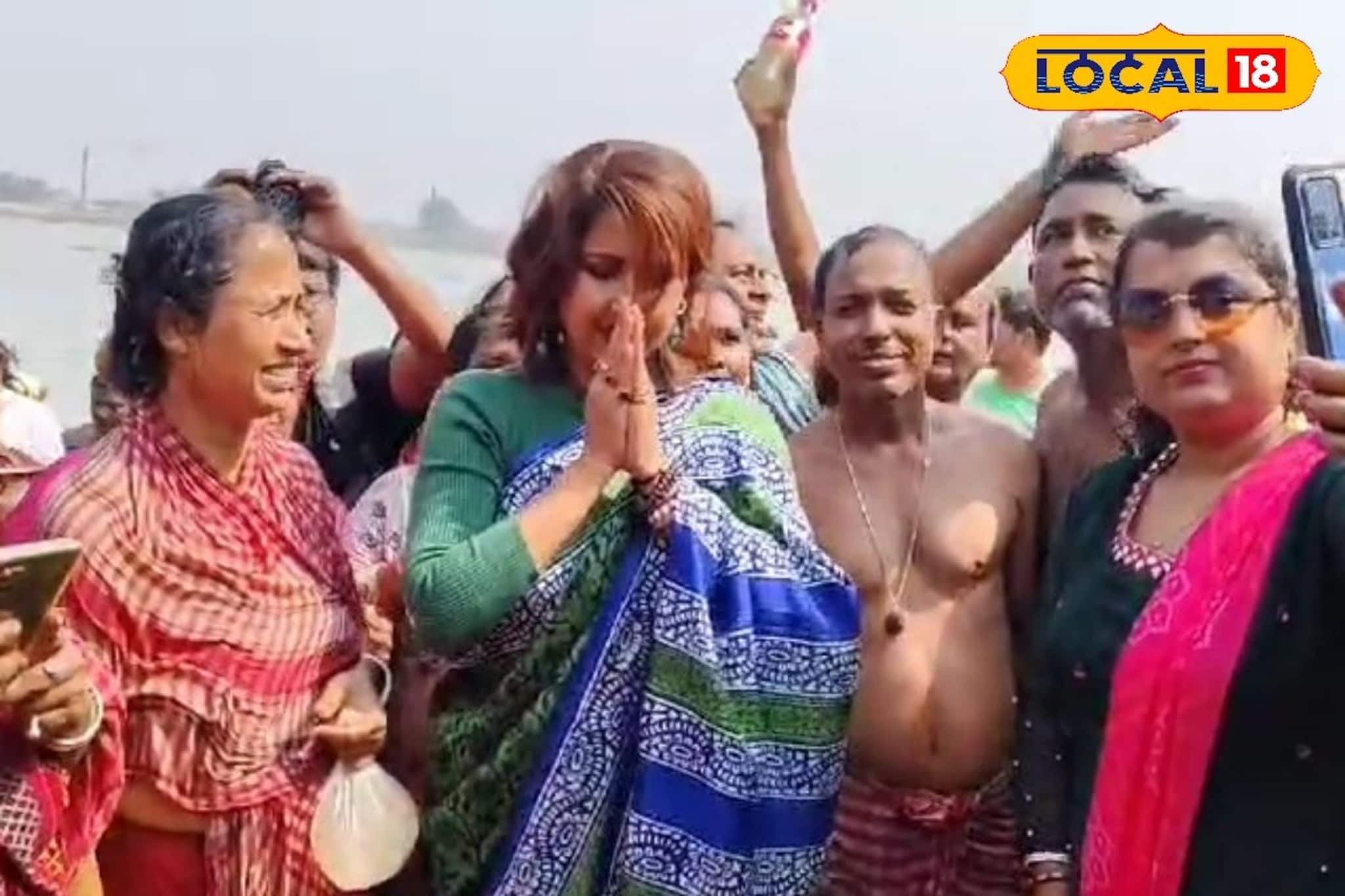 হুগলির ত্রিবেনীতে পুণ্যস্নান করলেন রচনা