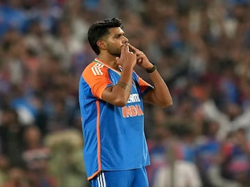 টি-২০ বিশ্বকাপের আগে বিরাট ধাক্কা! চোটের কবলে ভারতের ম্যাচ উইনার তারকা! বড় আপডেট