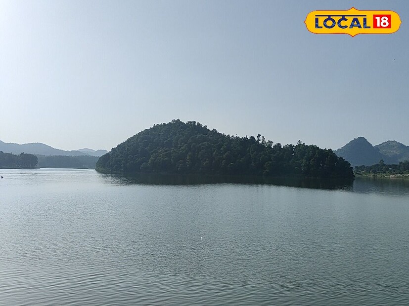 কনকনে ঠান্ডার অনুভূতি কমেছে। ‌ ফেব্রুয়ারি মাঝামাঝি সময়তেই শীতের প্রভাব কমে যাবে জেলায়।দক্ষিণের জেলাগুলিতে তাপমাত্রার পারদ অনেকখানি নিম্নমুখী হয়েছিল বিগত বেশ কিছু দিনে। ‌