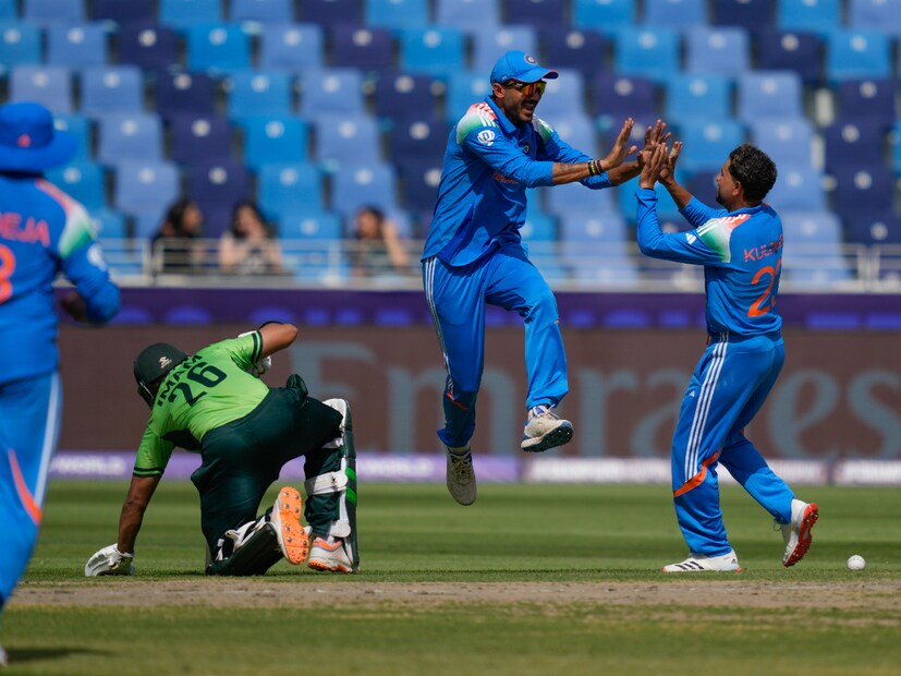 এবার থেকে আইসিসি ইভেন্টে ভারত ও পাকিস্তানকে একই গ্রুপে নাও দেখা যেতে পারে। আইসিসির কাছে সেরকমই দরবার করবে বিসিসিআই। ২০১২-১৩ মরশুমে শেষবার ভারত-পাক দ্বিপাক্ষিক সিরিজ খেলে। সেবার পাকিস্তান এসেছিল ভারতে। পাকিস্তান তার পরও বহুবার সিরিজ আয়োজনের চেষ্টা করেছে। তবে ভারতকে রাজি করাতে পারেনি।