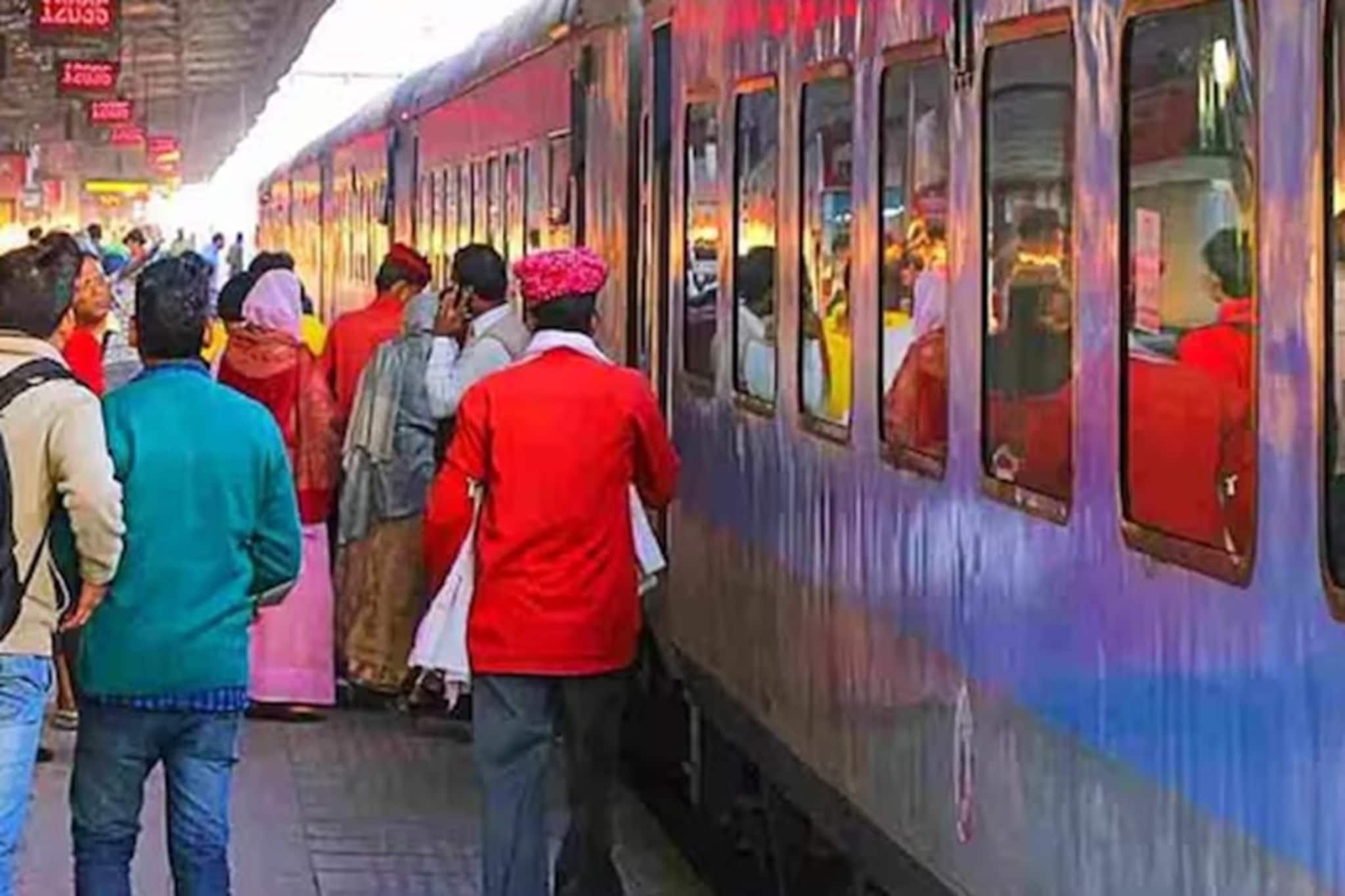 তৎকালে টিকিট কাটার সময় কি বদলে যাচ্ছে? যাত্রীদের বিভ্রান্তি দূর করল আইআরসিটিসি