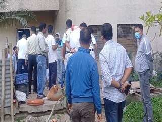 জোকা ইএসআই হাসপাতালে পুলিশ৷ 