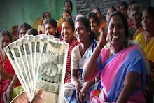 লক্ষ্মীর ভাণ্ডারের টাকা নিয়ে বিরাট গন্ডগোল, উপভোক্তার টাকা চলে যাচ্ছে এ কার অ্যাকাউন্টে?