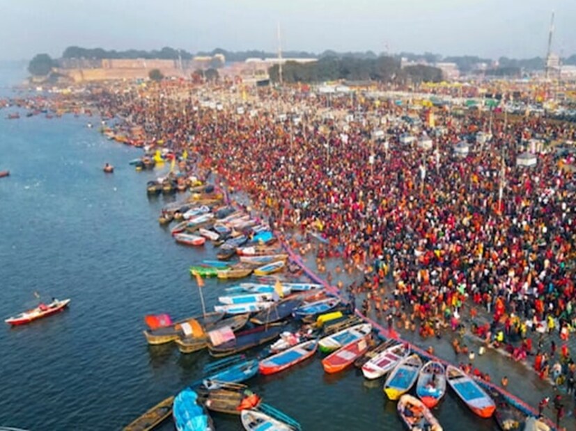 গঙ্গা, যমুনা, সরস্বতীর সঙ্গমস্থল প্রয়াগরাজে বসেছে মহাকুম্ভর আসর। CAIT জানাচ্ছে, শুধু প্রয়াগ নয়, আশপাশের ১৫০ কিলোমিটারের মধ্যে থাকা শহরগুলিতেও প্রচুর ব্যবসা হয়েছে। ভোল বদলে গিয়েছে অযোধ্যা, বারাণসী সহ তীর্থস্থানগুলির। 