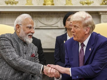 ট্রাম্পের প্রশংসায় পঞ্চমুখ মোদি