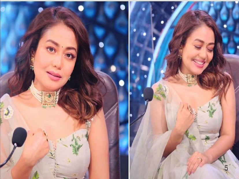 *যে ইন্ডিয়ান আইডল থেকে একদা বাদ পড়েছিলেন, পরে সেই ইন্ডিয়ান আইডল-এর বিচারকের আসনেই বসেন নেহা কক্কর। তাঁর ভাই টনি কক্কর-ও জনপ্রিয় গায়ক। সংগৃহীত ছবি।