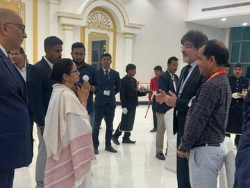 কলকাতার নিউটাউনের বিশ্ববাংলা কনভেনশন সেন্টারে বুধবার থেকে শুরু হচ্ছে বিশ্ববঙ্গ বাণিজ্য সম্মেলন