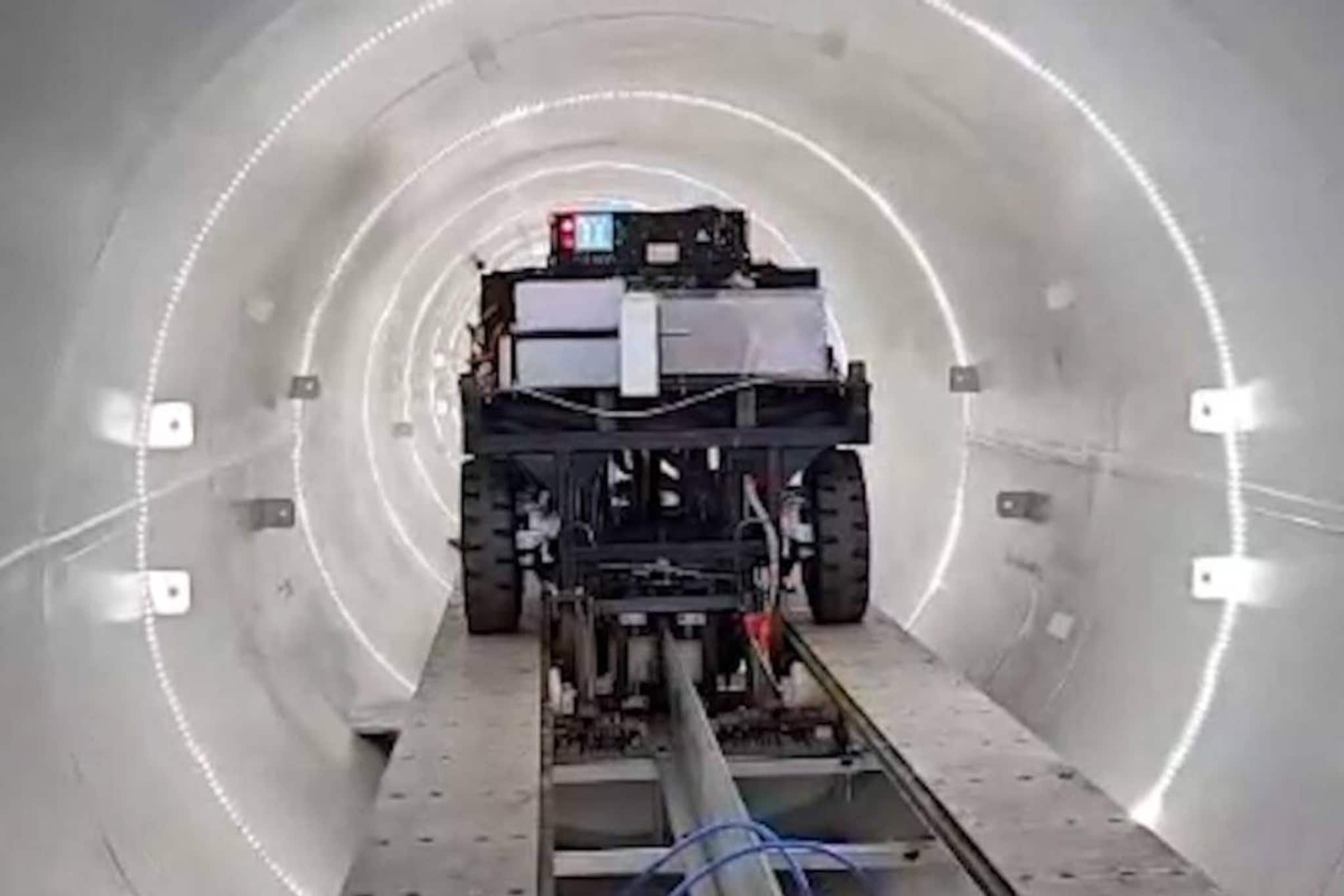 তেল-বিদ্যু‍ৎ লাগবে না! দেশে টিউবের ভিতরে দ্রুত গতিতে ছুটবে ট্রেন! কোথায়? জানুন খরচও