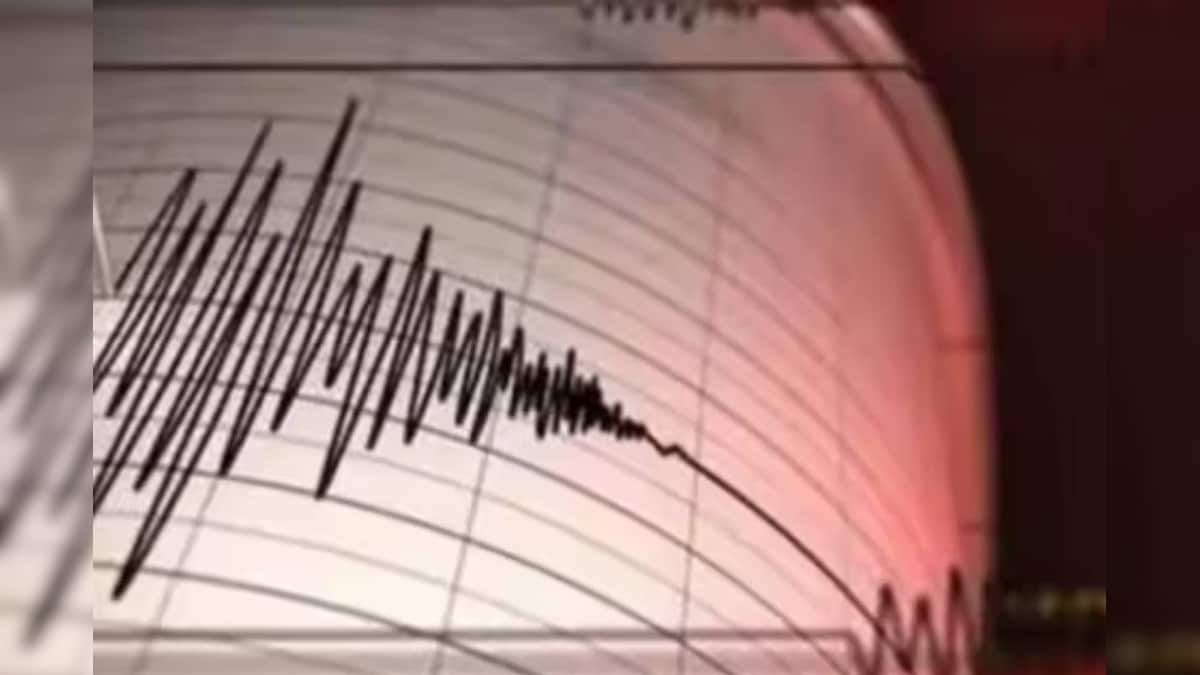 Kolkata Earthquake: ভূমিকম্পে কেঁপে উঠল কলকাতা, রিখটার স্কেলে কম্পনের তীব্রতা ছিল ৫.১ Earthquake Strikes West Bengals Kolkata on tuesday morning