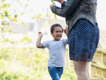 সব কিছুতেই খালি জেদ আর জেদ...! সন্তানের রাগ-বিরক্তি কাটবে সহজেই, মা-বাবাদের জন্য ৫ টিপস সব কিছুতেই খালি জেদ আর জেদ...! সন্তানের রাগ-বিরক্তি কাটবে সহজেই, মা-বাবাদের জন্য ৫ টিপস