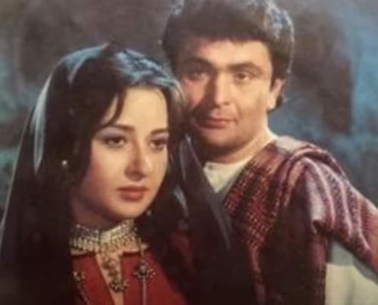 ঋষি কাপুর নিজের কেরিয়ারের একাধিক হিট এবং সুপারহিট ছবিতে অভিনয় করেছিলেন। নিজের প্রত্যেকটি চরিত্রের মাধ্যমে তিনি ভক্তদের হৃদয় জিতে নিয়েছিলেন। কিন্তু অভিনেতা সব সময় এটাই আফসোস করে গিয়েছেন যে, শুধুমাত্র এক ধরনের চরিত্রই করে গিয়েছেন তিনি। 