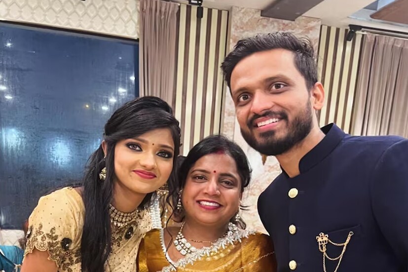 অন্যদিকে নেহা ভিডিও পোস্ট করে সচিনের পরিবারের বিরুদ্ধে অভিযোগ করেছেন। সচিনের সমস্ত অভিযোগ অস্বীকার করে জানান যে, ওঁরা তাঁর পরিবারের ভাবমূর্তি নষ্ট করতে চাইছেন। এমনকী বিষয়টা এতদূর পর্যন্ত গড়িয়েছে যে, নেহার মা ভিডিও-য় এসে সচিনের বিরুদ্ধে শাপ-শাপান্ত করেছেন। ভিডিও-য় নেহাকে কাঁদতে দেখা গিয়েছে। বর্তমানে অবশ্য তাঁদের ঝামেলা থেমেছে। সচিন আর মণীশার মধ্যে সব ঠিকঠাক হয়ে গিয়েছে। 