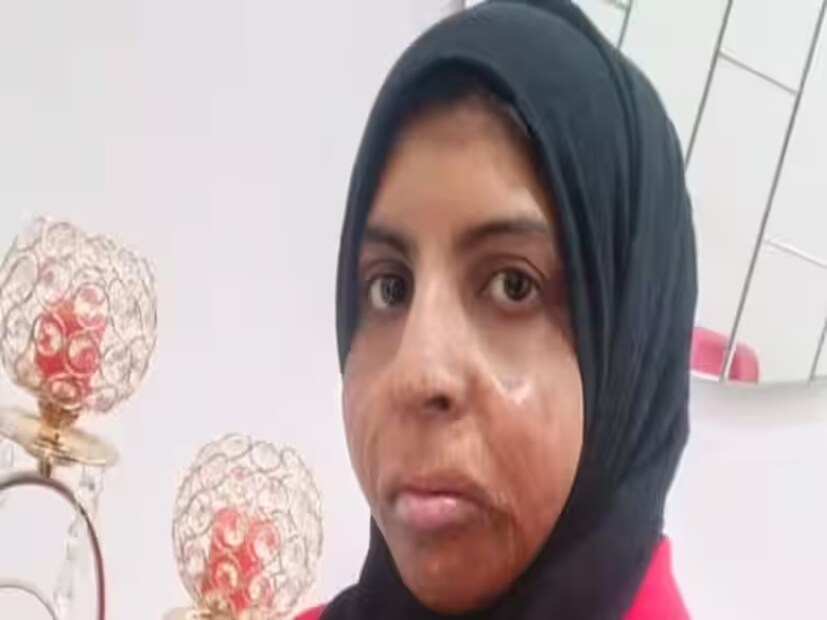 বিশ্বাস করে ভালবাসার মানুষের সঙ্গে পালিয়ে গিয়েছিলেন উত্তরপ্রদেশের শাহজাদি। কিন্তু তাঁকে এক দম্পতির কাছে বিক্রি করে দেয় সেই ভালবাসার মানুষটিই! এরপর নিয়তি শাহজাদিকে টেনে নিয়ে যায় আবু ধাবিতে। 