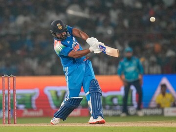 '৬০ বলে সেঞ্চুরি করবে ও!' পাক ম্যাচের আগে যুবরাজের ভবিষ্যদ্বাণী, মিলে গেলেই পাকিস্তান 'খতম'