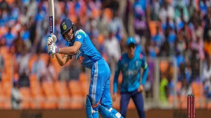 ওডিআইতে দ্রুততম ২৫০০ রানের মালিক হলেন শুভমান গিল- Photo- AP ওডিআইতে দ্রুততম ২৫০০ রানের মালিক হলেন শুভমান গিল- Photo- AP