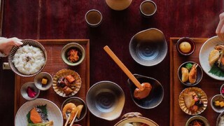 সপরিবার হোটেলে গিয়ে ৭০০০ টাকার খাবার খেলেন চিকিৎসক (Representative Image)