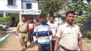 কৃষি জমি থেকে বেআইনিভাবে কেটে নেওয়া হচ্ছিল মাটি, অভিযানে গিয়ে যা করল পুলিশ...