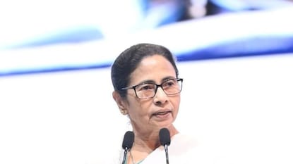 হাইকোর্টের রায়কে স্বাগত জানালেন মুখ্যমন্ত্রী৷ হাইকোর্টের রায়কে স্বাগত জানালেন মুখ্যমন্ত্রী৷