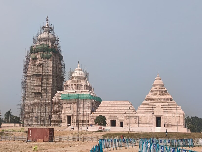 *পুরানো ও নতুন দিঘার একেবারে মাঝামাঝি রেল স্টেশন লাগোয়া ভগীব্রহ্মপুর মৌজায় ২৫ একর জায়গার ওপর জগন্নাধ ধাম ও সংস্কৃতি কেন্দ্র গড়ে তোলার সেই কাজ এখন প্রায় শেষের পথে। মন্দিরের চূড়া পর্যায়ের কাজ চলছে চূড়ান্ত গতিতে। সংগৃহীত ছবি। 
