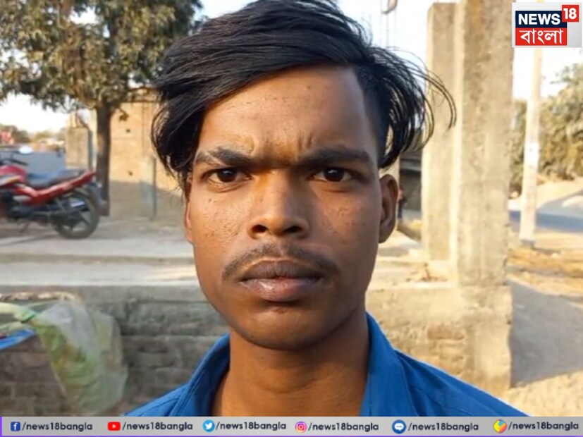 মাত্র ৬ মাস বয়স তখন। জীবন বদলে দিয়েছিল ভয়ঙ্কর এক দুর্ঘটনা! বাড়ির সামনের রাস্তায় খোয়া গিয়েছিল একটা পা! বাঁ পা হারিয়ে অন্ধকার নেমে এসেছিল মোকসেদ আলমের জীবনে। তার পর এতদিনে তাঁকে নতুন জীবন দিল দুয়ারে সরকার!