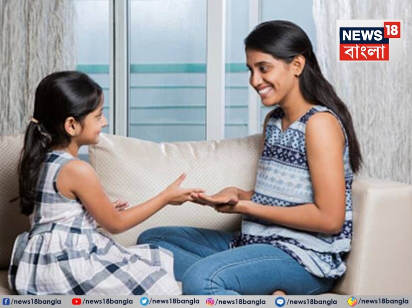 মেয়েকে কী শেখানো উচিত: যেহেতু পিতামাতার সবচেয়ে বড় দায়িত্ব হল তাদের সন্তানকে সঠিকভাবে বড় করা, তাদের ভবিষ্যৎ অনেকটাই নির্ভর করে সঠিক অভিভাবকত্ব বা গাইডেন্সের উপর। আজকাল দেখা যায়, পিতামাতারা তাঁদের মেয়ের দিকে বেশি মনোযোগ দেন এবং চান যে, তাঁদের প্রিয় কন্যা জীবনে সফল হোক। 