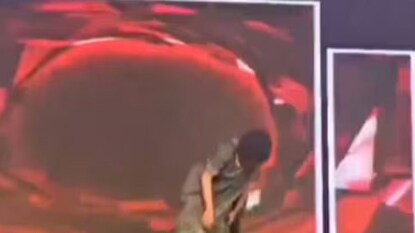 নাচতে নাচতে হঠাৎই মৃত্যু (Photo-@Kram4barmer) নাচতে নাচতে হঠাৎই মৃত্যু (Photo-@Kram4barmer)