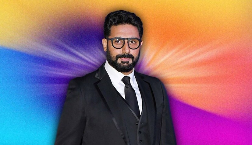 বলিউড শেহনশাহ অমিতাভ বচ্চনের ছেলে অভিষেক৷ জুনিয়র বচ্চন বলে তিনি পরিচিত৷ নিজেও একজন বলিউড স্টার৷ বহু হিট ছবির নায়ক তিনি৷ নিজেও একজন দক্ষ অভিনেতা অভিষেক৷ সেই অভিষেক বচ্চনকে প্রতি মাসে স্টেট ব্যাঙ্ক থেকে মোট টাক দেয়৷ কেন? 