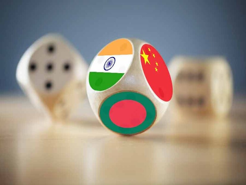 সোমবার দুপুরে চিনের উদ্দেশে রওনা দেন বাংলাদেশি রোগীদের প্রথম দল। এই নিয়ে হযরত শাহজালাল বিমানবন্দরে সাংবাদিক সম্মেলনের আয়োজন করে ঢাকার চিনা দূতাবাস। 