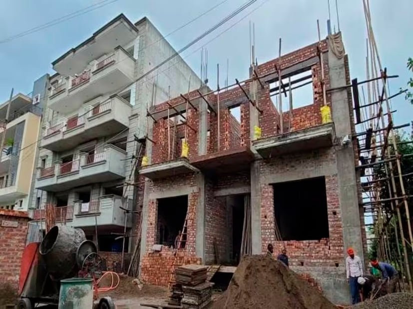কোবাল্ট পাউডার এবং লিথিয়াম-আয়ন ব্যাটারির বর্জ্য, স্ক্র্যাপ, জিঙ্ক সীসা, দস্তা এবং আরও ১২টি গুরুত্বপূর্ণ খনিজের উপর মূল কাস্টমস শুল্ক (BCD) প্রত্যাহার করা হয়েছে।