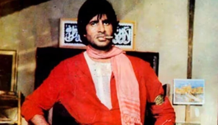দুর্ঘটনাটি ঘটেছিল কুলির সেটে, যা একটি ব্লকবাস্টার ছবি হয়ে ওঠে। এটি একটি মারাত্মক দুর্ঘটনার জন্যও স্মরণ করা হয় এই ছবি। পুনীত ইসরের সঙ্গে একটি অ্যাকশন দৃশ্যের সময়, অমিতাভ বচ্চন ভুল সময়ে লাফিয়ে পড়েন এবং একটি টেবিলের ধারে ধাক্কা খায়, যার ফলে তিনি গুরুতর আহত হন।