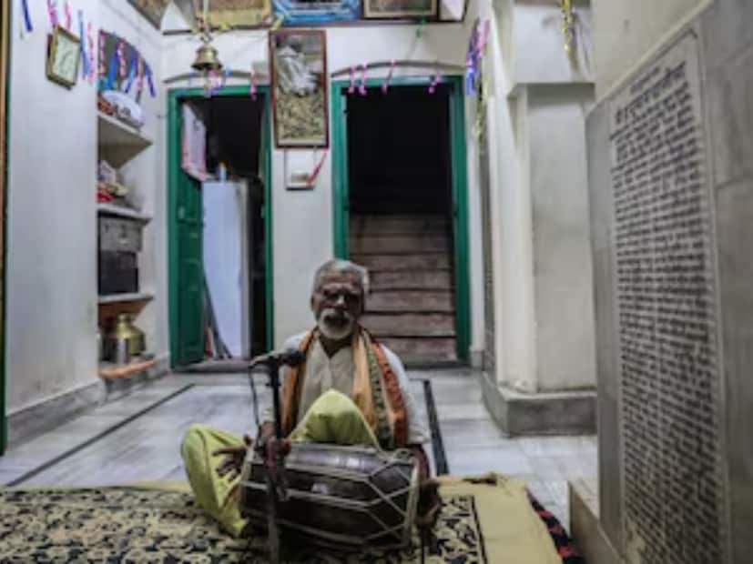 সোশ‍্যাল মিডিয়ায় ওই ব‍্যক্তি জানালেন, এই হোটেলে জীবনের একেবারে সায়াহ্নে এসেই পৌঁছান সকলে। বয়স্ক বৃদ্ধ, বৃদ্ধারা, অসুস্থ রোগী, চিকিত্সকরাও যাদের জানিয়েছেন তাঁদের হাতে আর বেশি সময় নেই। 