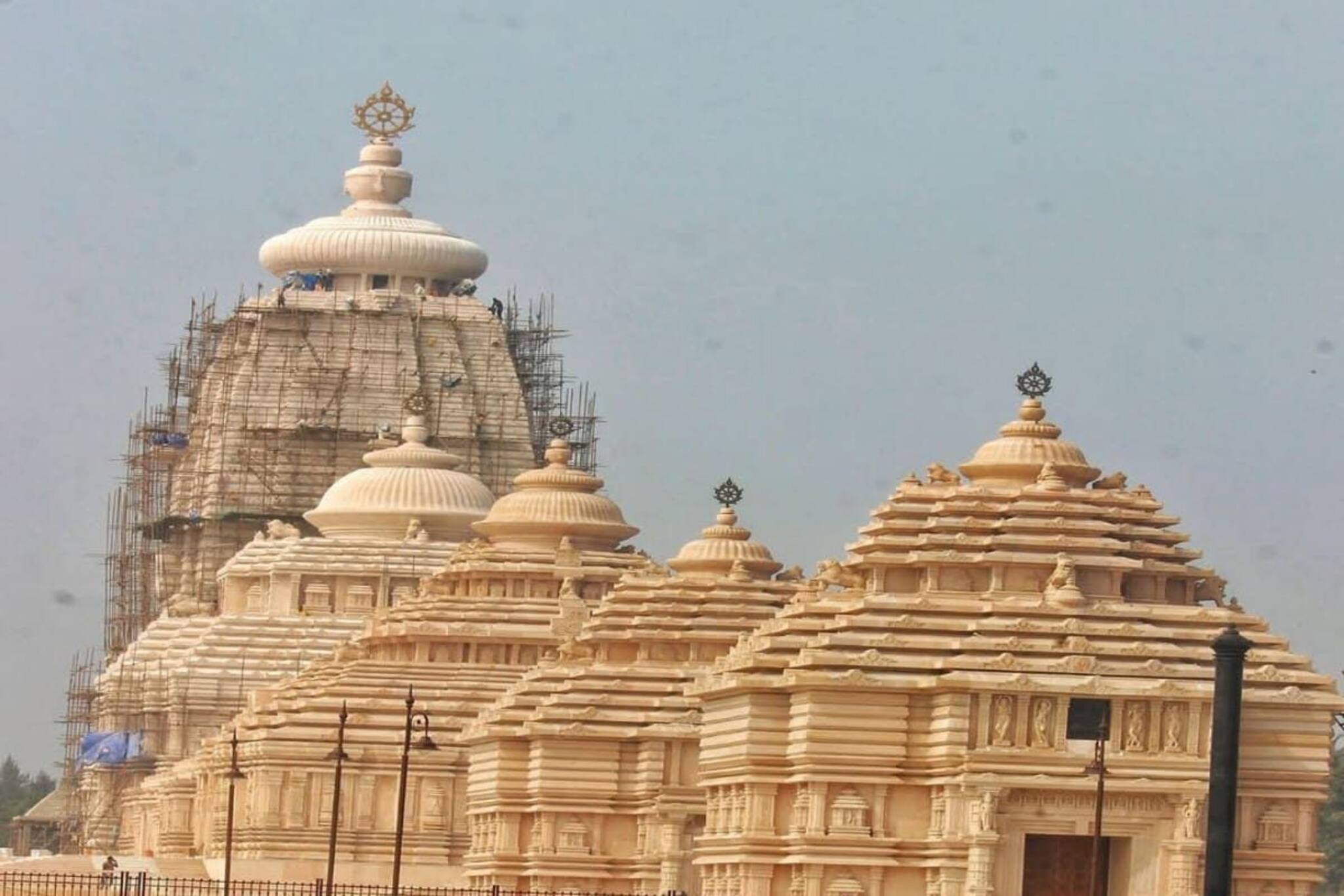 লাভ-লোকসান নয়, এই বিশেষ কারণেই দিঘার জগন্নাথ মন্দিরের গজা বানাচ্ছেন মিষ্টি বিক্রেতা