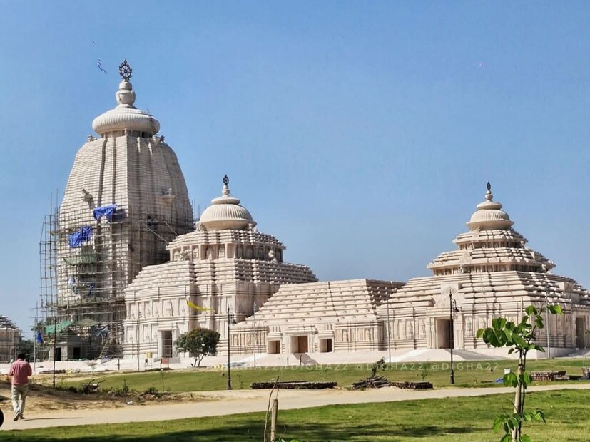 যদিও জন ফ্রাঙ্ক স্নাইথ নামে একজন ইংরেজ ব্যবসায়ী ১৯২৩ সালে এখানে বসবাস শুরু করেন। তখনও নাম ছিল বীরকুল। স্বাধীনতা পরবর্তী সময়ে পশ্চিমবঙ্গের মুখ্যমন্ত্রী ডাক্তার বিধানচন্দ্র রায়ের উদ্যোগে  &quot;বীরকুল&quot; থেকে দিঘা নামকরণ হয়েছিল। ১৯৭০ সাল থেক বাংলার পর্যটনে জায়গা করে নেয় দিঘা।