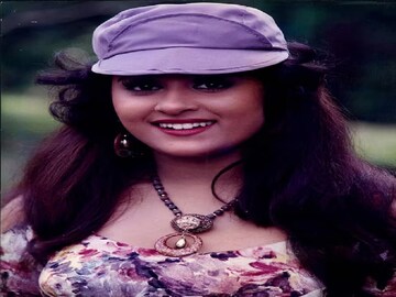 সুন্দর মুখ নিয়ে সিনেমায় এসে যে 'কাজ' করলেন...! কী লজ্জা! মুখ লুকিয়েই বাঁচতে হয় এখন