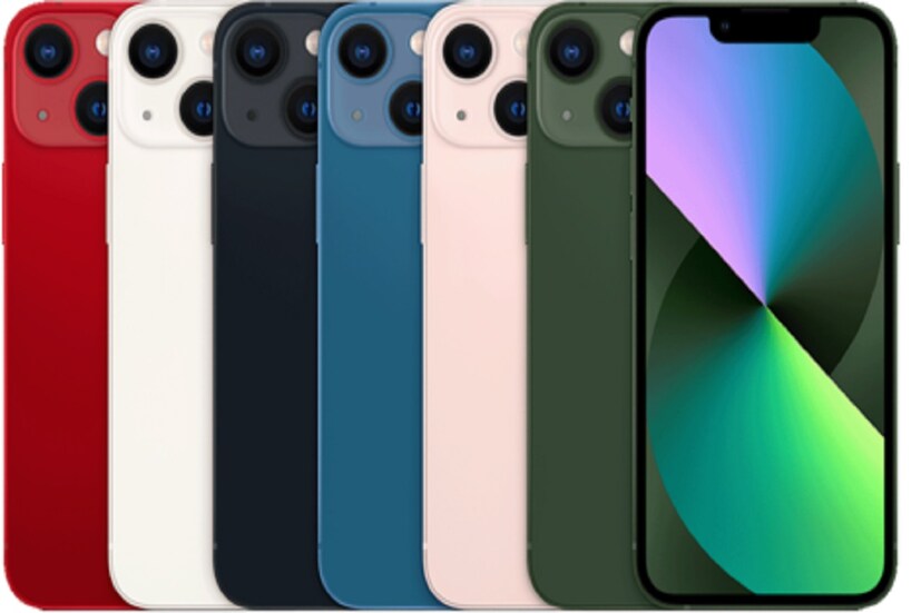 তবে এই সব ফোনের মধ্যে iPhone-র প্রতি টেক লাভারদের আগ্রহ একটু বেশি৷ তার কারণ অ্যাপেলের এই ফোনে সিকিউরিটি যেমন খুব হাই, তেমনই এই ফোনের ক্যামেরা থেকে অন্যান্য প্রয়োজনীয় বিষয়গুলো দারুণ৷ 