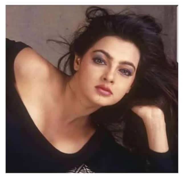 মমতা জানান যে তিনি বুঝতে পেরেছিলেন যে বলিউড একটি মায়ার জগৎ এবং লোকেরা কেবল গ্ল্যামারের পিছনে ছুটছে। এই সময়ই তিনি তাঁর আধ্যাত্মিক জীবন অনুসরণ করার সিদ্ধান্ত নিয়েছিলেন।