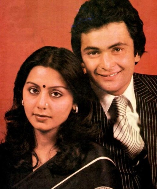 স্ক্রিনে ঋষি ছিলেন যতটা রোম্যন্টিক, বাড়িতে ছিলেন ঠিক ততটাই দাপুটে৷ বিয়ের পর কাপুর বাড়ির ধারা মেনে কাজ বন্ধ করেন নীতু কাপুর৷ সংসার ও সন্তানদের নিয়ে ব্যস্ত থাকেন তিনি৷ বাড়িতে অনেক সময় তাঁকে সহ্য করতে হয়েছিল ঋষির অত্যাচার৷ ঋষির মাথা গরম ছিল৷ মাঝে মধ্যেই তিনি বউ ও সন্তানদের উপর চিৎকার করতেন৷ এমন জানিয়েছেন নীতুই৷ 
