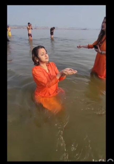 ২০১৩ সালের কুম্ভ মেলায় প্রায় ১০ কোটি মানুষের সমাগম হয়েছিল। গোটা পৃথিবীতে এত মানুষের সমাগম এর আগে কোনওদিন একটি অনুষ্ঠানে হয়নি।