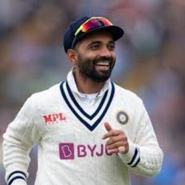 রাহানে এক সাক্ষাৎকারে বলেছিলেন, বিয়ের পোশাক কেনার সময় পাননি তিনি। তাই বিয়ের দিন শার্ট প্যান্ট পরে হাজির হন। রাধিকা এবং তাঁর পরিবারের সকলে অবাক হয়ে যান। রাধিকা রেগে অগ্নিশর্মা হয়েছিলেন সেদিন। পরে রাহানে নিজের ভুল বুঝতে পারেন। রাহানে ও রাধিকা এখন ২ সন্তানের মা-বাবা। ২০১৯ সালে তাঁদের প্রথম কন্যাসন্তান আর্যার জন্ম। ২০২২ সালে তাঁদের ছেলে রাঘবের জন্ম।