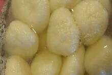 রসগোল্লা, কালাকাঁদ, কাজুবরফি... কোন মিষ্টি কত দিন ধরে খাওয়া যায়? এইগুলো  ফ্রিজে রাখবেন না